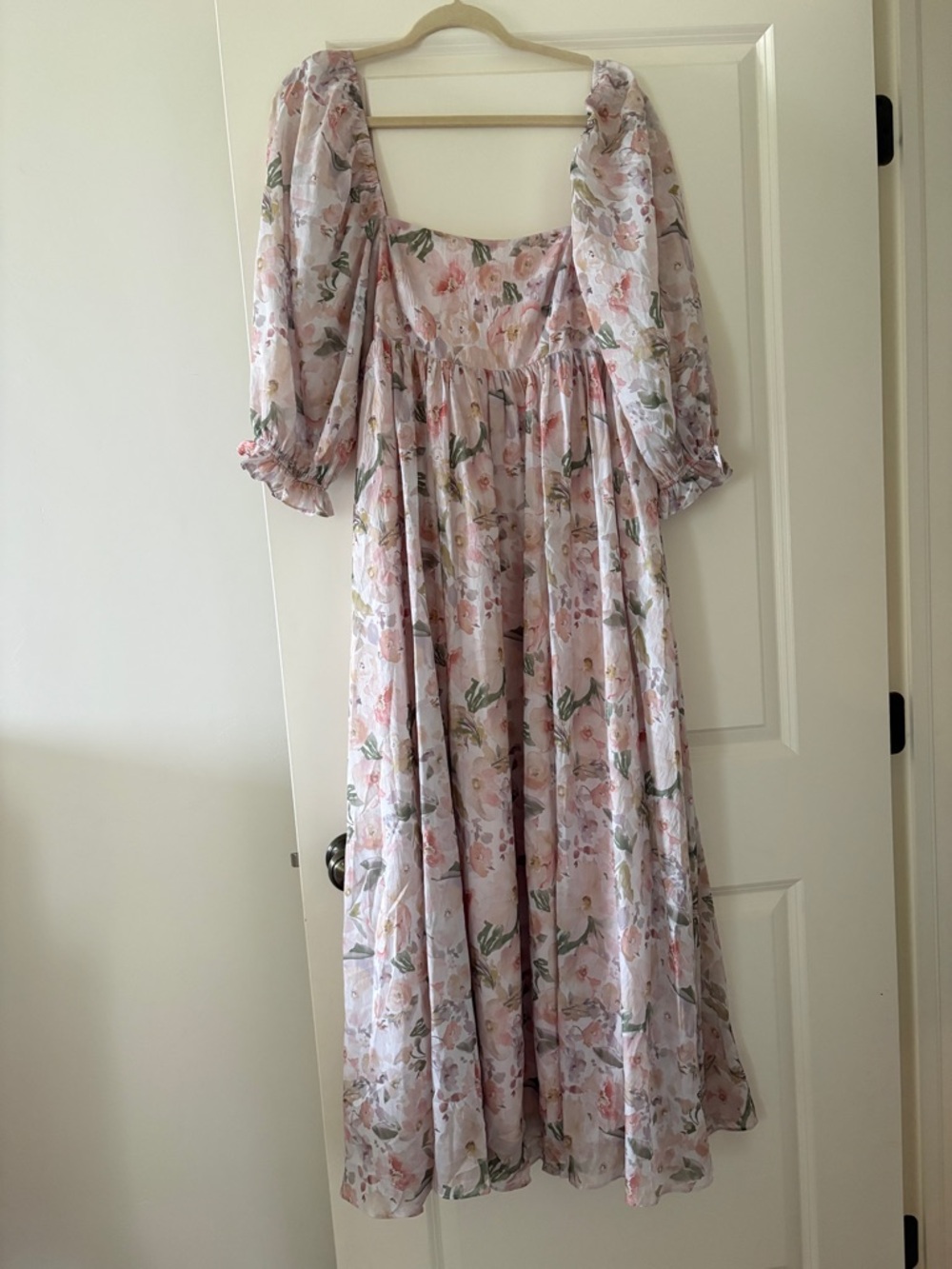 Storia Pink Floral Puff-Sleeve Maxi Dress